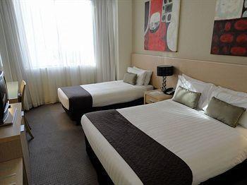 Metro Marlow Hotel 4*